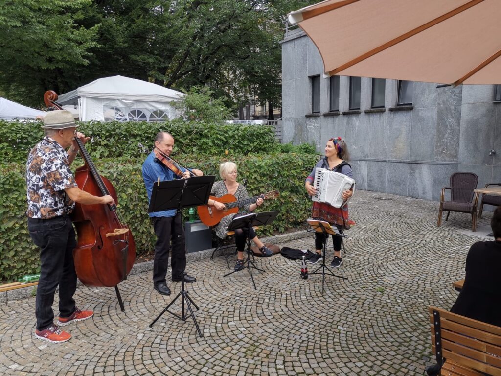 TantoCanto spielt zur Begruessung-1500px TantoCanto spielt zur Begrüssung